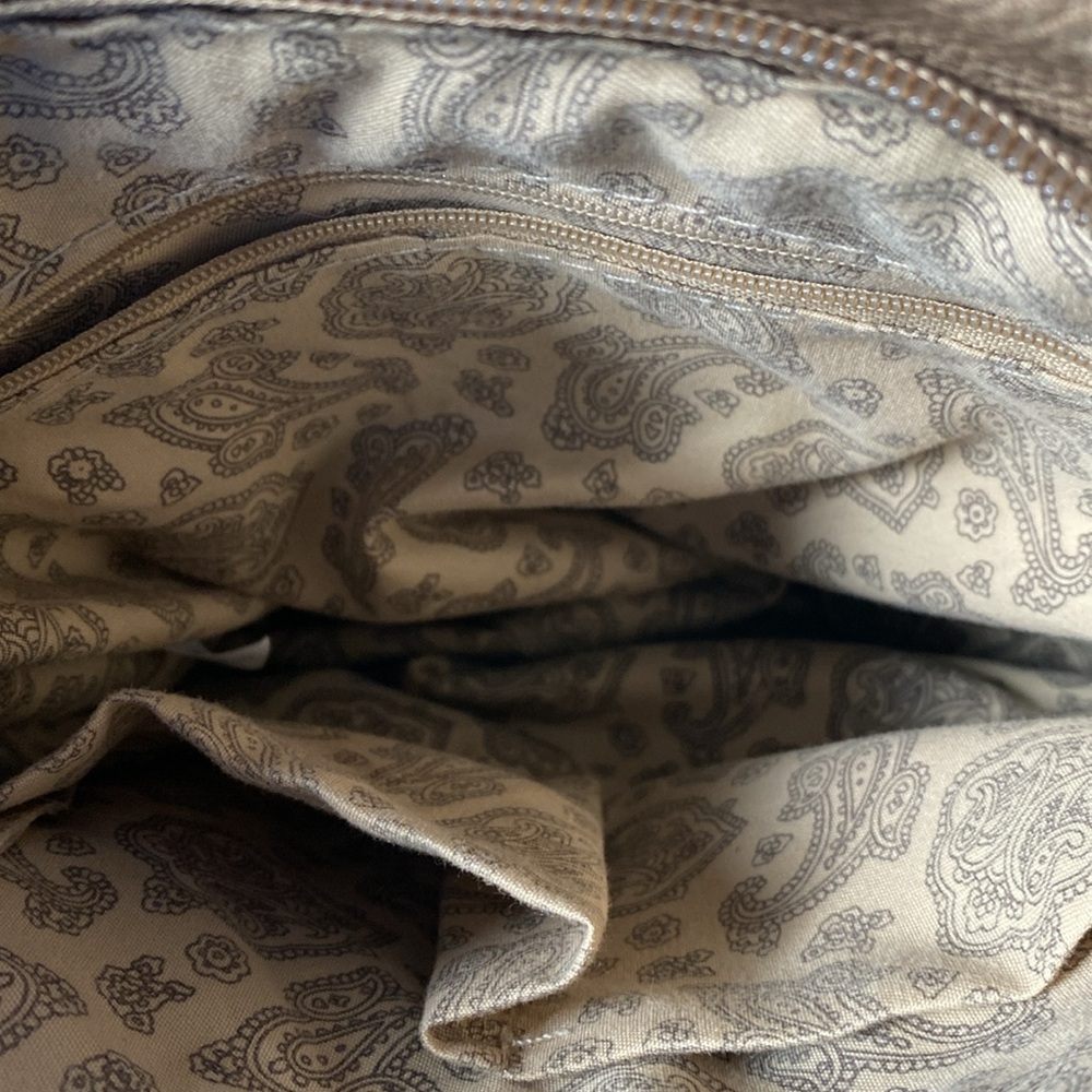 IV London Tan Expandable Crossbody Bag - Picture 4 of 7